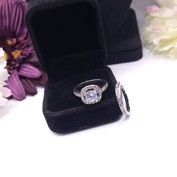 Gorgeous sterling silver ring set. Bridal set, engagement rings. New! - Picture 9 of 12